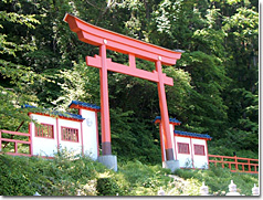山の鳥居